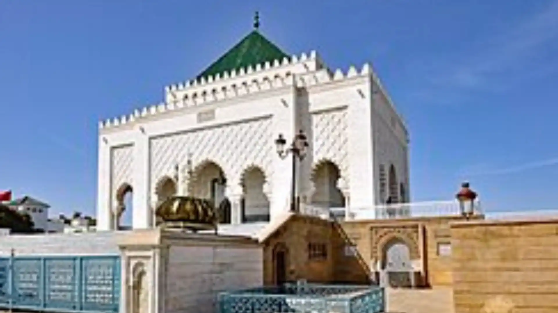 Mausoleum of Mohammed V in Rabat, a historic royal landmark showcasing traditional Moroccan architecture.